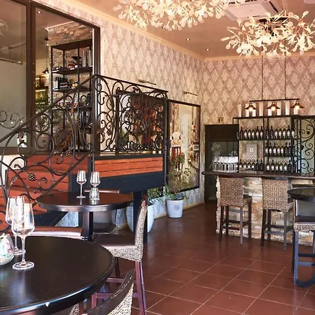 Alluvia Boutique Winery & Luxury Accommodation-3